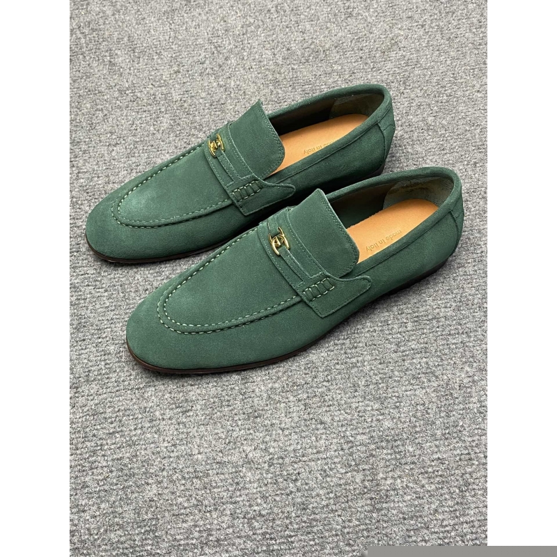 G*u*i leather shoes